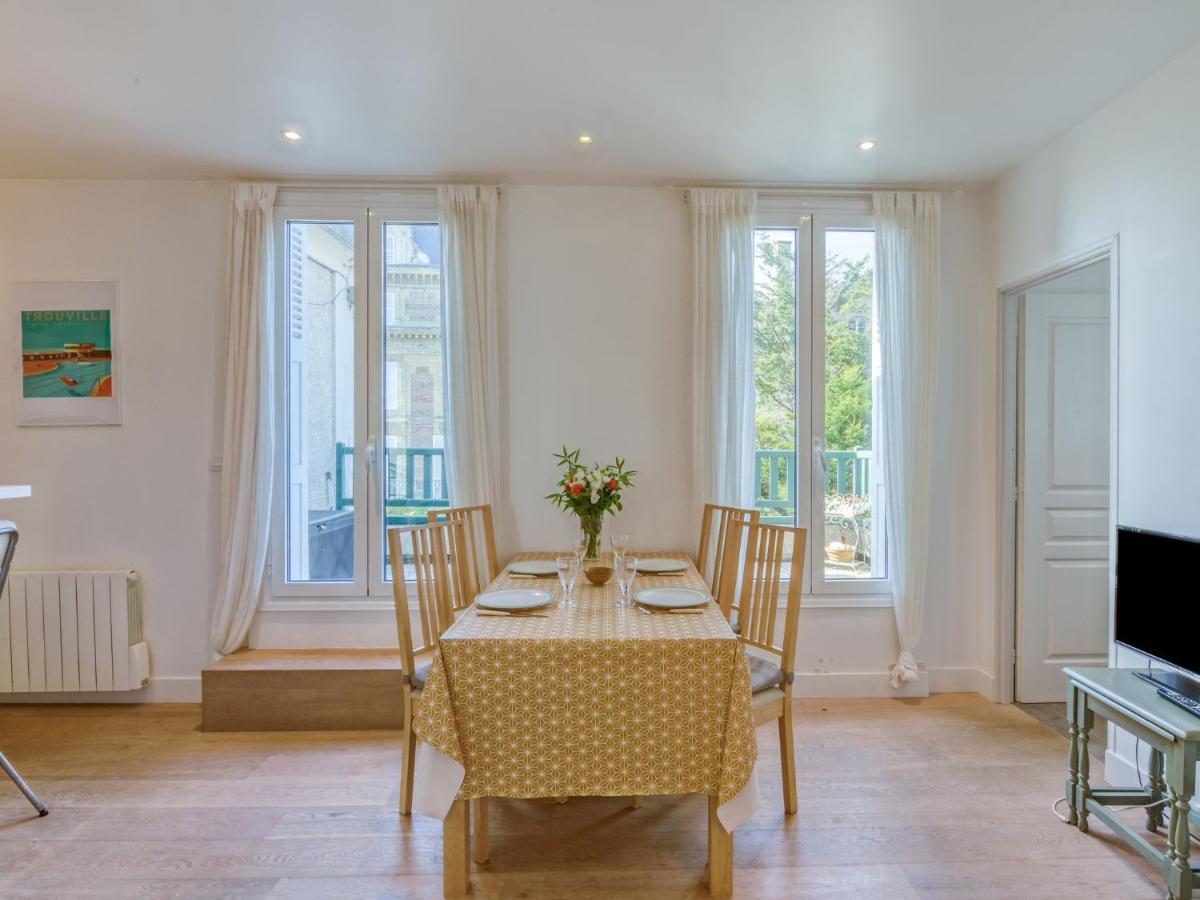 Apartment Les Roches By Interhome Trouville-sur-Mer Eksteriør bilde